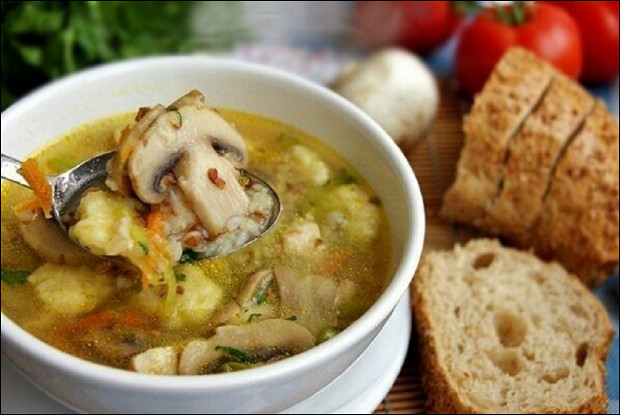 Гречневый суп с грибами и картофельной лапшой рецепт - русская кухня: супы.