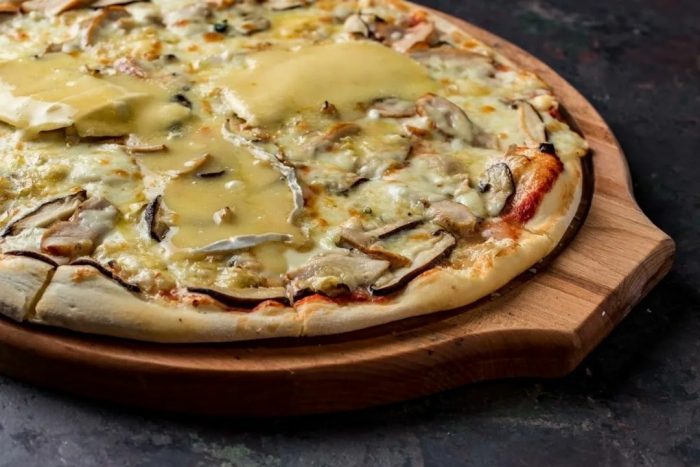 Как вкусно приготовить пиццу с грибами шампиньонами