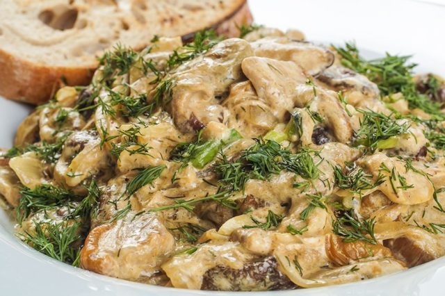 Соте из боровых грибов: как приготовить, фото, рецепты с картофелем, сметаной