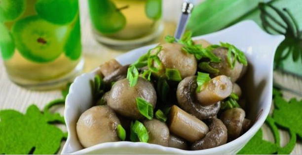 Маринованные грибы - 10 быстрых и вкусных рецептов в домашних условиях