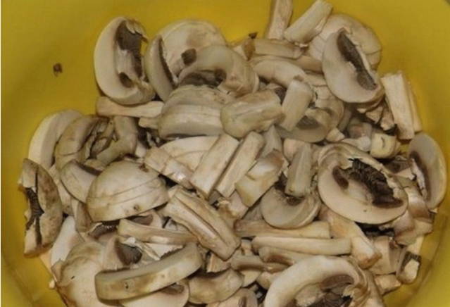 Как вкусно потушить картошку с грибами