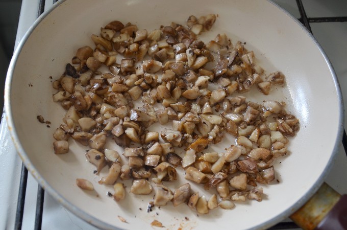 Как приготовить запеченные грибы шампиньоны в духовке с фаршем