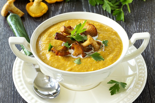 Как приготовить крем-суп с буковыми грибами и сыром