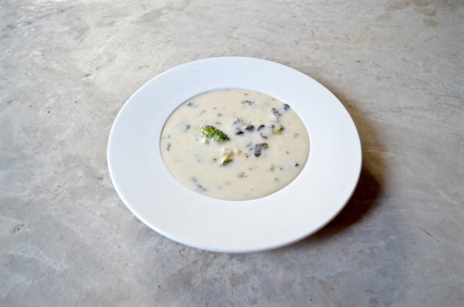 Рецепт супа из брокколи и грибов