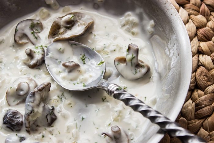 16 лучших рецептов грибного соуса из шампиньонов со сметаной