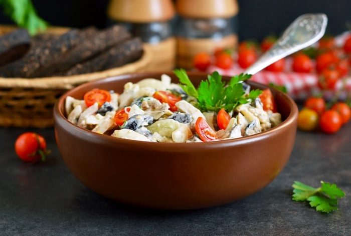15 самых простых и вкусных рецептов салата с шампиньонами