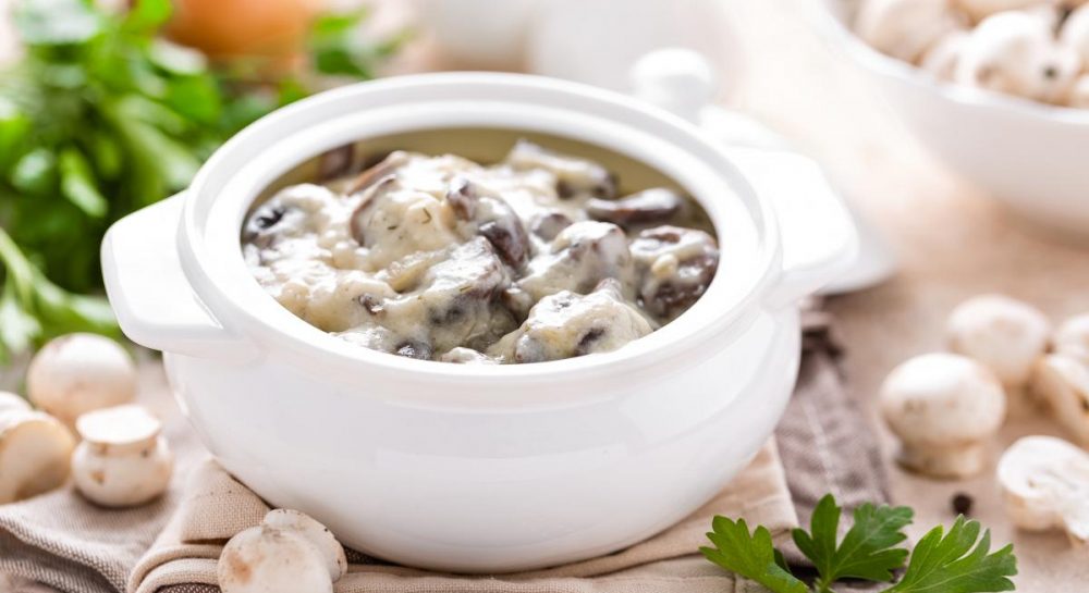 Грибы в сливках рецепт - как приготовить грибы в сливочном соусе - УНИАН