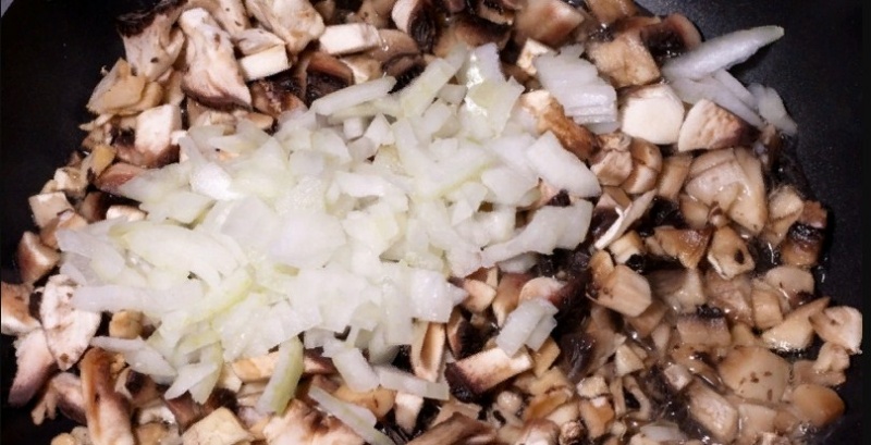 Сколько запекать грибы шампиньоны в духовке с сыром