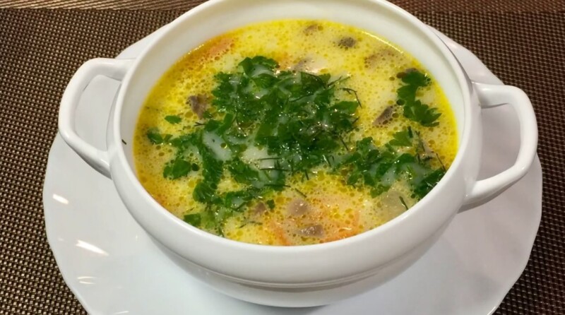 Грибной суп с грибами и сыром