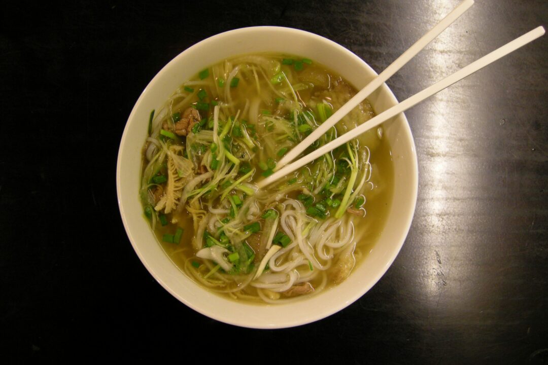 Грибной суп с лапшой - Википедия
