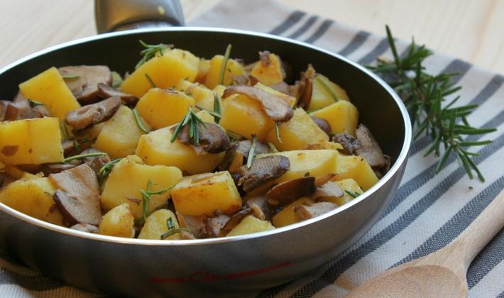 Как приготовить картофель с маринованными грибами: фото и рецепт для духовки и мультиварки