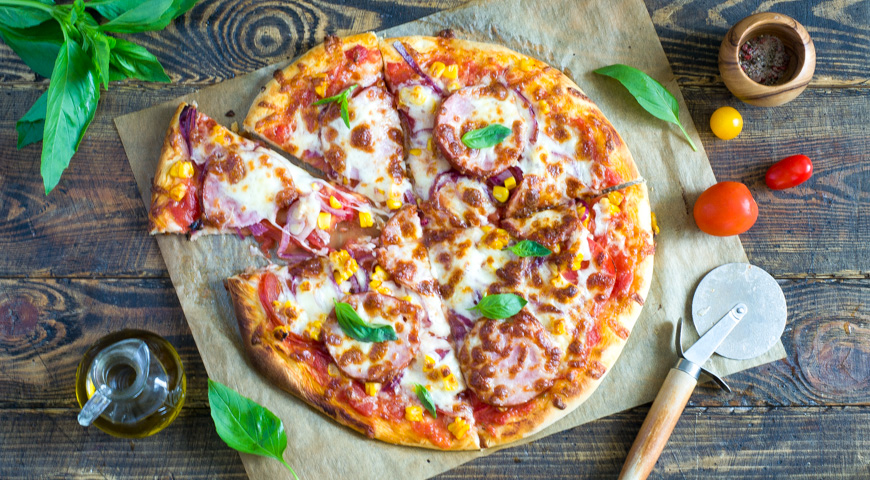 Пицца с ветчиной и помидорами, пошаговый рецепт с фото