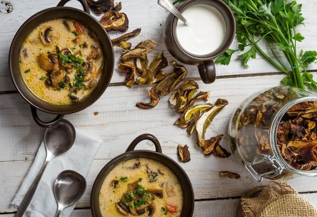 Суп с сушеными грибами: основные принципы и особенности приготовления