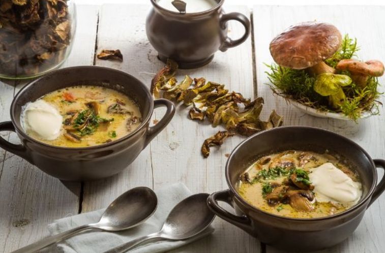 Рецепт 2: Грибной суп с сушеными грибами