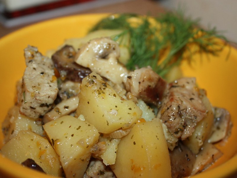 Картофель с курицей и грибами в мультиварке | ВКонтакте