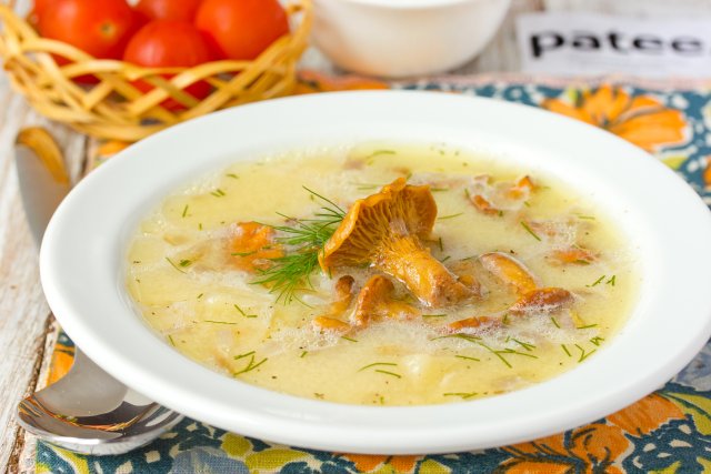 Суп с лисичками и сливочным сыром - рецепт с фотографиями - Patee. Рецепты