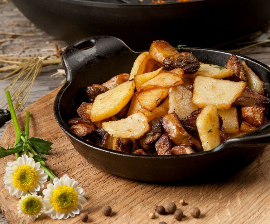 Жареный картофель с белыми грибами рецепт - русская кухня: основные блюда.