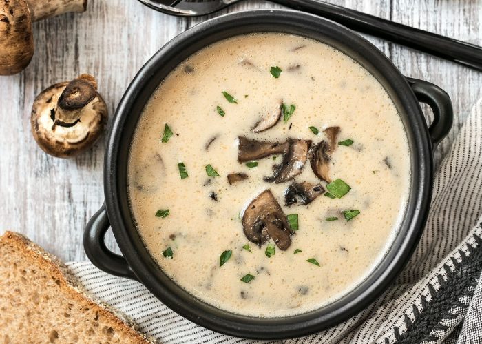 Как приготовить сливочно-грибной суп с шампиньонами