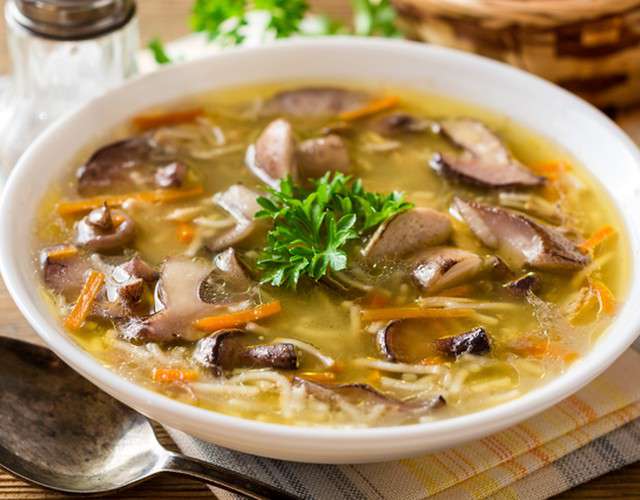 Куриный суп-лапша с грибами, подробное приготовление с фото