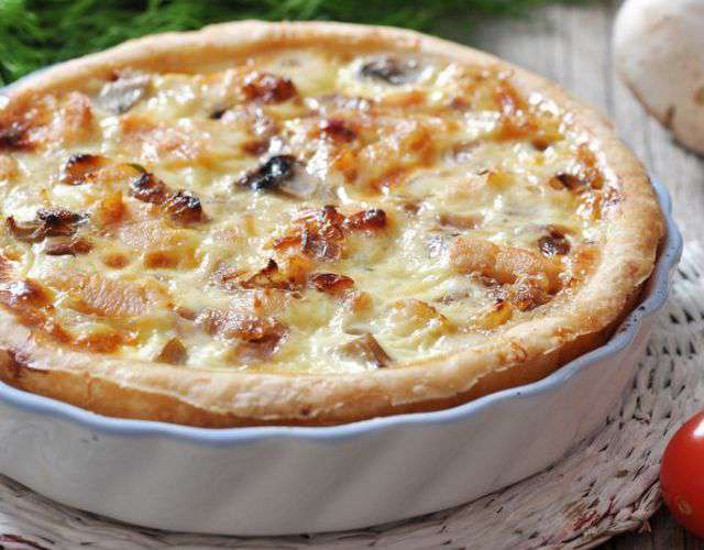 Пирог с грибами, помидорами и сыром - подробный рецепт с фотографиями