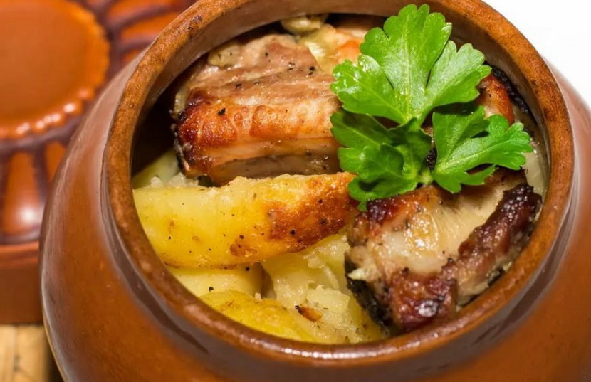 Мясо в горшочке с картошкой - 7 рецептов, как приготовить с грибами. овощами, в духовке