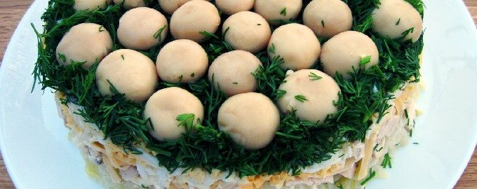 Салат Грибной (Поляна грибов) с шампиньонами - 9 рецепт с фото пошагово
