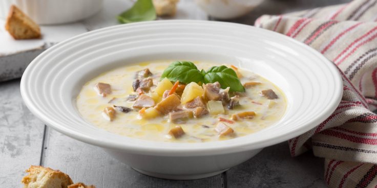 Суп с гречкой, сыром и грибами - Лайфхакер