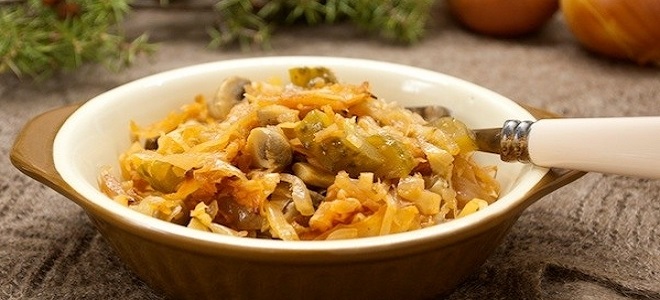 Солянка с грибами и квашеной капустой - рецепт