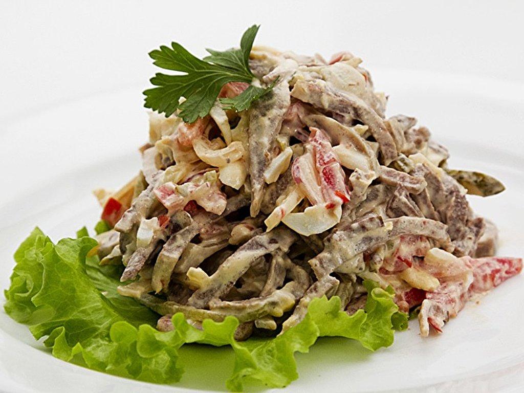 Салат из киля и грибов - нежный, вкусный и сочный - Грибной салат