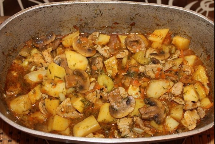 Самые вкусные рецепты тушеной картошки с мясом и грибами в казане