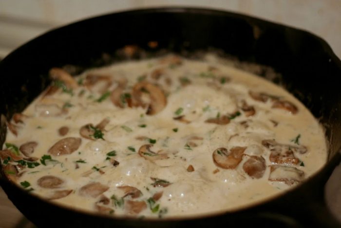 Как приготовить сливочно-грибной соус