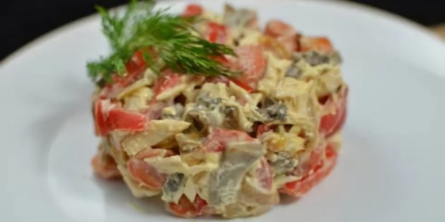 10 ярких и очень вкусных салатов с перцем - Лайфхакер