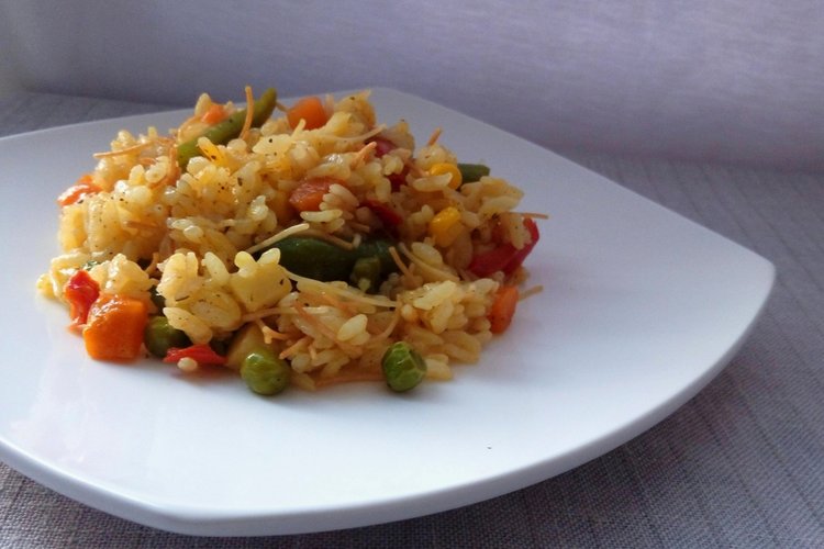 Рис с овощами и вермишелью - пошаговый рецепт с фото, ингредиенты, как приготовить - Hi-chef.ru