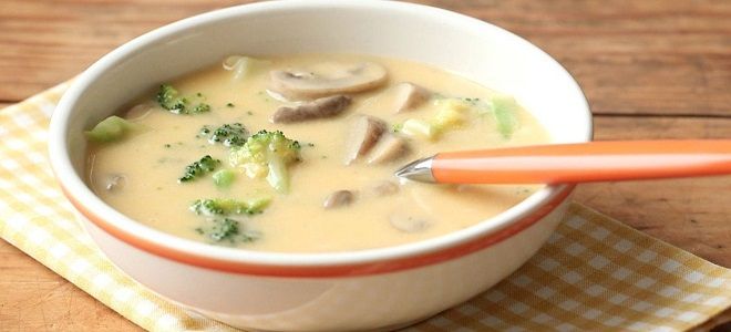 Сырный суп с брокколи и грибами рецепт