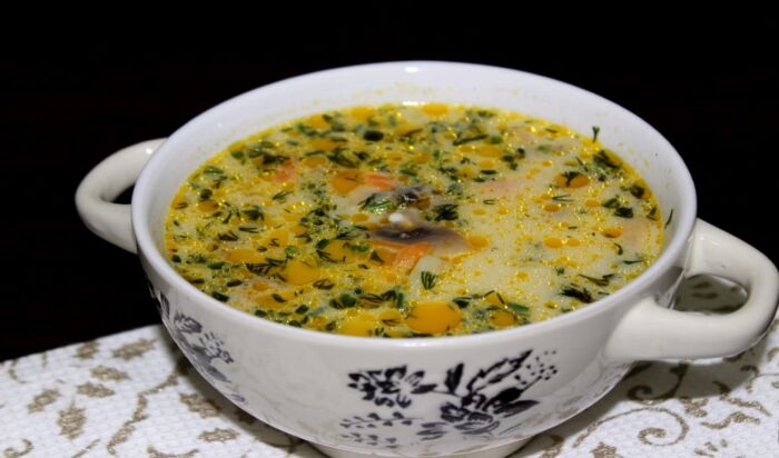 Сырный суп с грибами и сливками - фото
