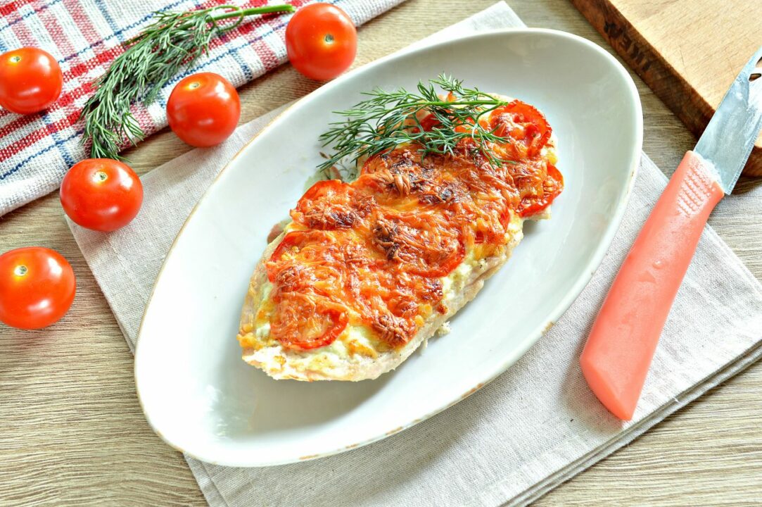 Котлета из куриной грудки в духовке с сыром и помидорами черри рецепт с пошаговыми фото